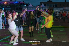 Zomerfestival.IJmuiden-donderdag-20-juli-2023-Publiek-Roept-u-Jan-maar-Fotos-Tobias-Bakker-3961