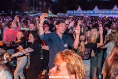 Zomerfestival.IJmuiden-zondag-23-juli-2023-Vrienden-van-Zomerfestival-IJmuiden-Publiek-Fotos-Fiona-Newsky-0316